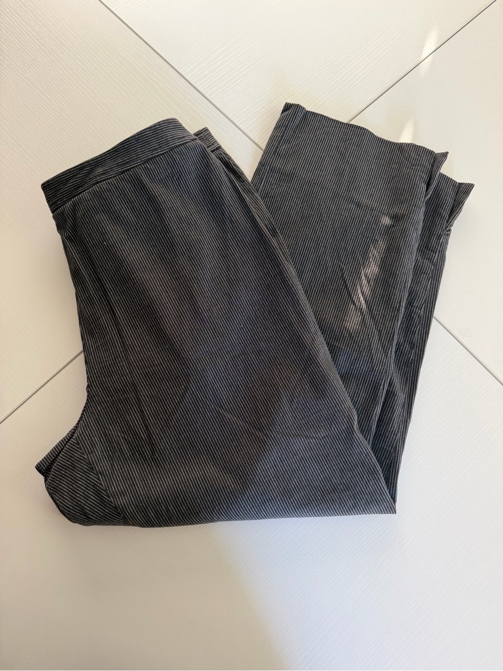 Jones New York women’s Charcoal Pinstripe Pants